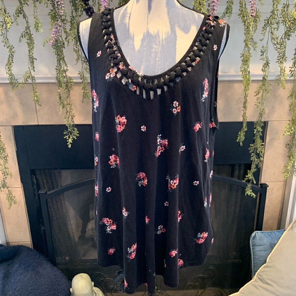 Torrid black floral print sleeveless t-shirt with neck detail 1